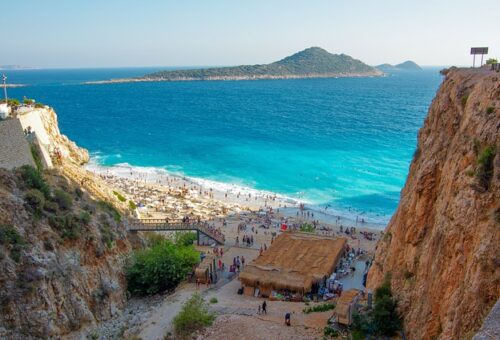 Doğası, Güneşi, Denizi ve Hotelleri ile Antalya