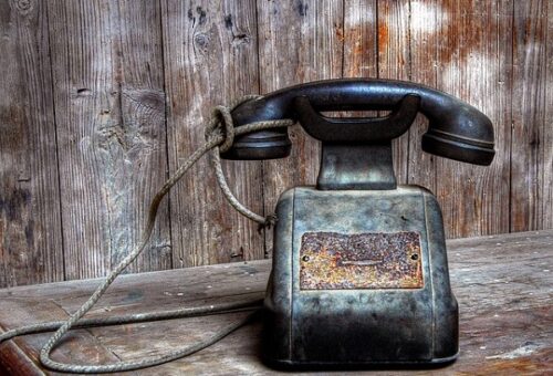 “BİR TELEFON KADAR UZAKTAYIM!” NEREDEN GELDİ BU TELEFON?